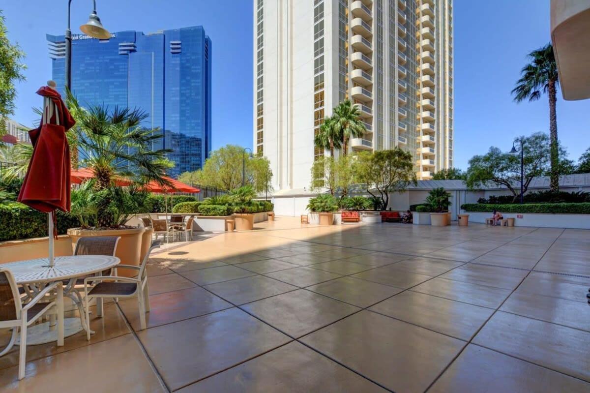 Mgm Signature-21-703 Strip View Jacuzzi Studio Las Vegas Exteriér fotografie